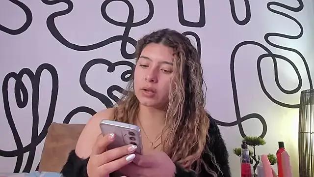 valeria_rouse28 from StripChat is Freechat