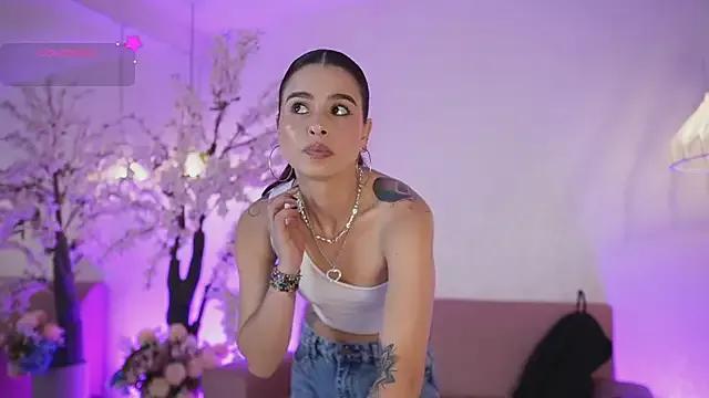 Check out our webcam shows gallery and message on a personal level with our sweet squirt cams hosts, showing off their natural physiques and sex toys.