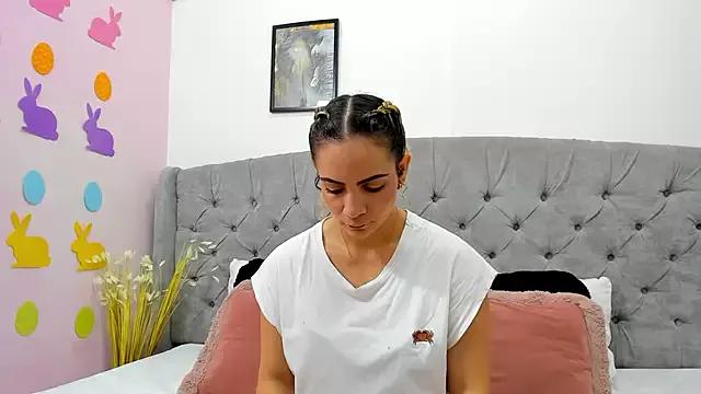 Valesskahall from StripChat is Freechat