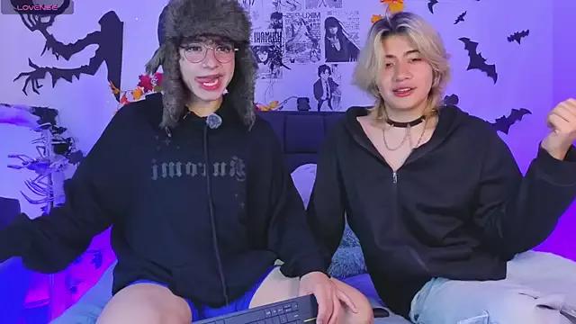 Vamps_Lovers from StripChat is Freechat