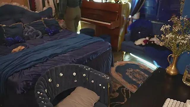 Check out our webcam shows gallery and message on a personal level with our sweet squirt cams hosts, showing off their natural physiques and sex toys.