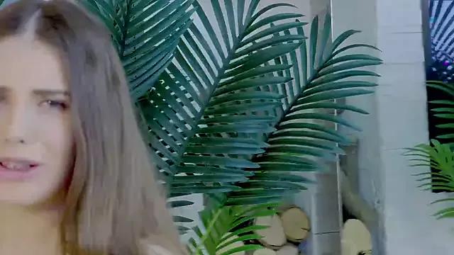 Photos of VanessaHart from StripChat is Private
