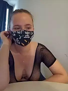 vanilla_echo from StripChat is Freechat
