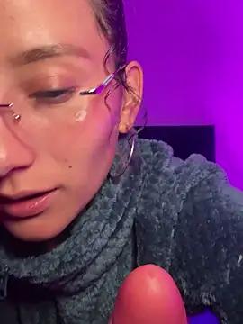 varenkaivanova_22 from StripChat is Freechat