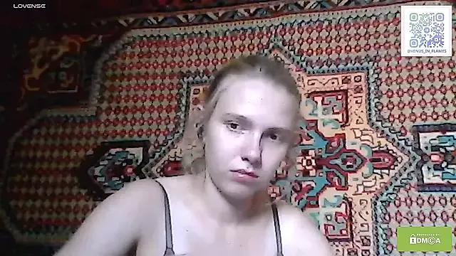 venus_in_flames from StripChat is Freechat