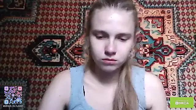 venus_in_flames from StripChat is Freechat
