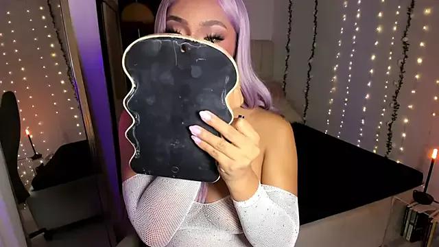 Check out our webcam shows gallery and message on a personal level with our sweet squirt cams hosts, showing off their natural physiques and sex toys.