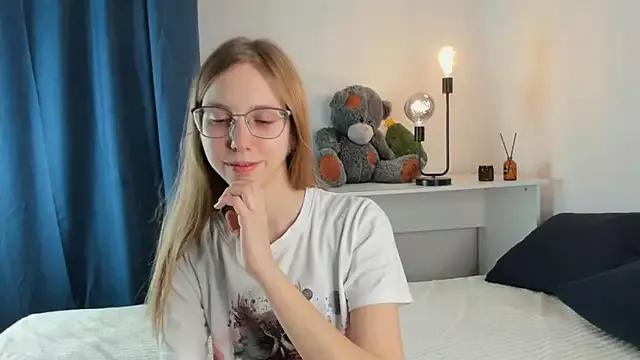 VeronaGlascock from StripChat is Freechat