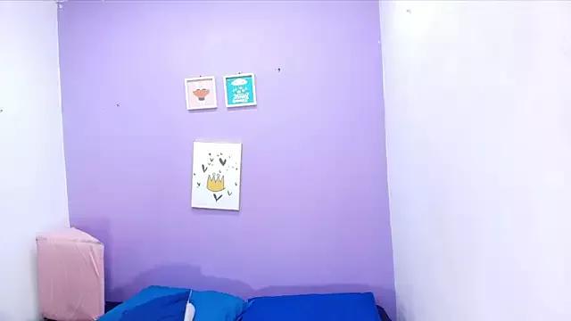 veronica_sinner_ from StripChat is Freechat