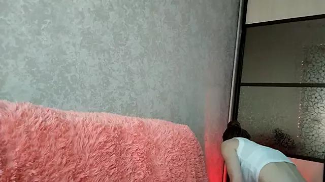 Check out our webcam shows gallery and message on a personal level with our sweet squirt cams hosts, showing off their natural physiques and sex toys.