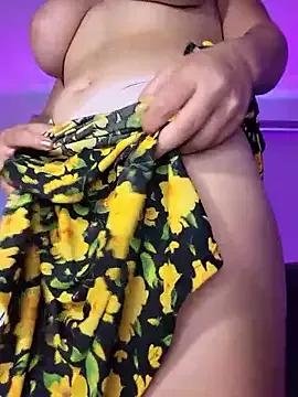 VickyHoult from StripChat is Freechat