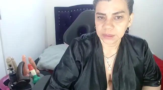 vikyadams from StripChat is Freechat