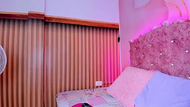 violet_taylor_ from StripChat is Freechat