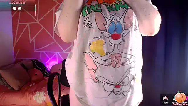 Check out our webcam shows gallery and message on a personal level with our sweet squirt cams hosts, showing off their natural physiques and sex toys.