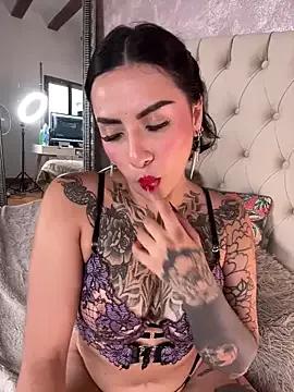 Check out our webcam shows gallery and message on a personal level with our sweet squirt cams hosts, showing off their natural physiques and sex toys.