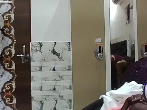 VNDANA_ from StripChat is Freechat