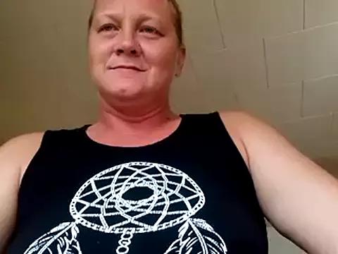 wetnwildforyou from StripChat is Freechat