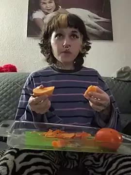 whitebunny88 from StripChat is Freechat