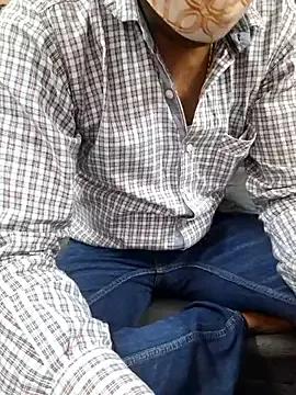 Wildhot_Sexcouple from StripChat is Freechat