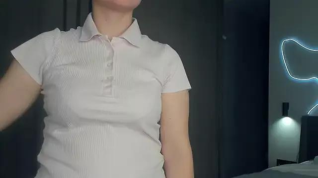 WillaHance from StripChat is Freechat