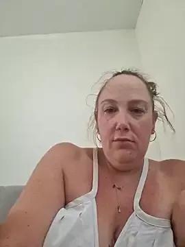 Wisie_Cutie from StripChat is Freechat