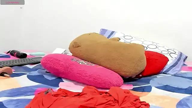 Check out our webcam shows gallery and message on a personal level with our sweet squirt cams hosts, showing off their natural physiques and sex toys.