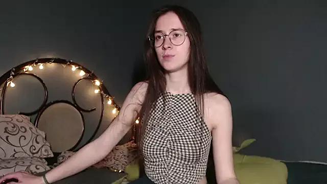 wow__kelly from StripChat is Freechat