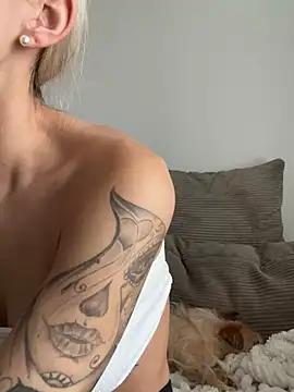 Check out our webcam shows gallery and message on a personal level with our sweet squirt cams hosts, showing off their natural physiques and sex toys.