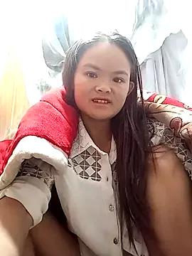 xinhxinhcute from StripChat is Freechat