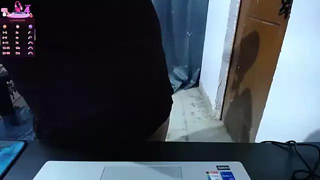 Check out our webcam shows gallery and message on a personal level with our sweet squirt cams hosts, showing off their natural physiques and sex toys.