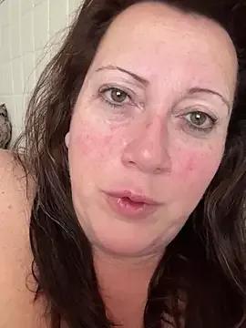 xsexycurvymilf from StripChat is Freechat