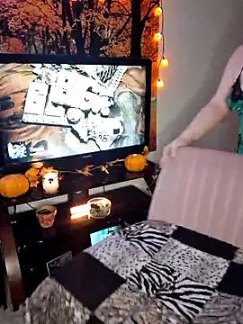 XxMs_StarzxX from StripChat is Freechat
