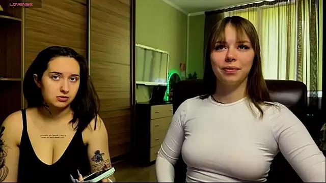 xxx_sandra_ from StripChat is Freechat