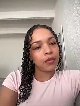 Yasmin777_ from StripChat is Freechat