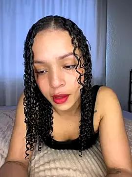 Yasmin777_ from StripChat is Freechat