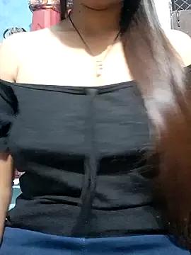 Your-sweety from StripChat is Freechat