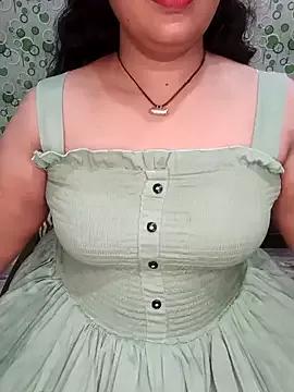 Your-Yashika from StripChat is Freechat