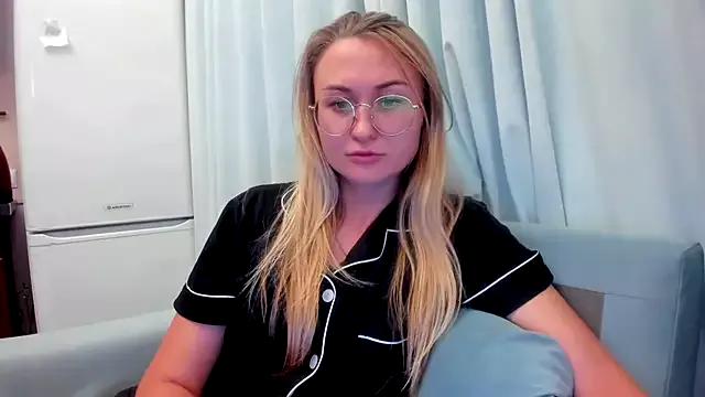 your_Goddess_Eva from StripChat is Freechat