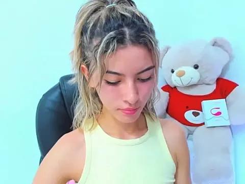 Check out our webcam shows gallery and message on a personal level with our sweet squirt cams hosts, showing off their natural physiques and sex toys.