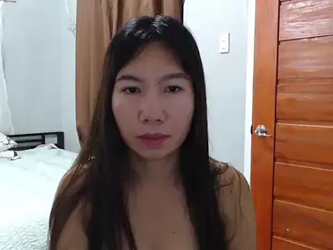 yourcumdoll from StripChat is Freechat