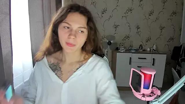 yourdreamm_ from StripChat is Freechat