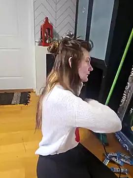 YourFavCanadianMILF from StripChat is Freechat