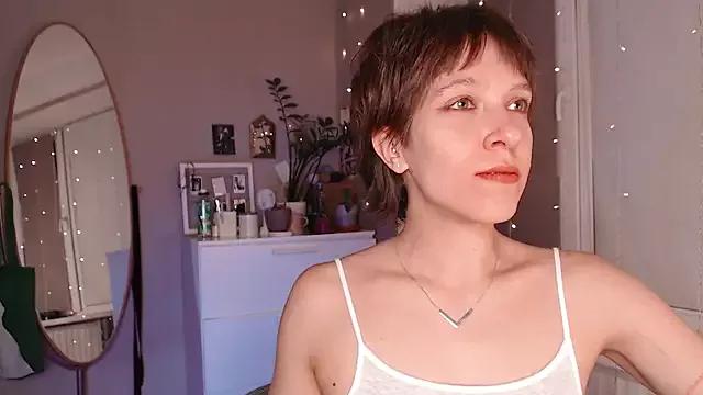 YourHotExSAndra from StripChat is Freechat