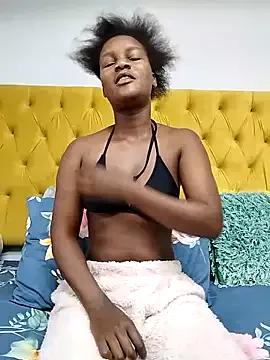 Yournattyslenderx from StripChat is Freechat