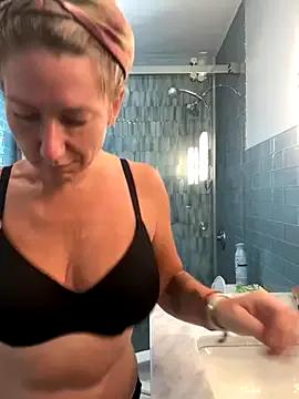 Check out our webcam shows gallery and message on a personal level with our sweet squirt cams hosts, showing off their natural physiques and sex toys.