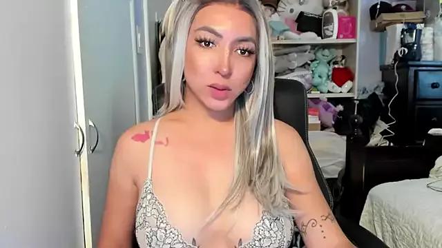 YourTeenageDream18 from StripChat is Freechat