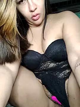 yzis_love from StripChat is Freechat