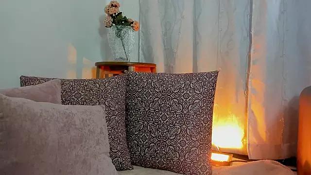 Zara_dulce from StripChat is Freechat