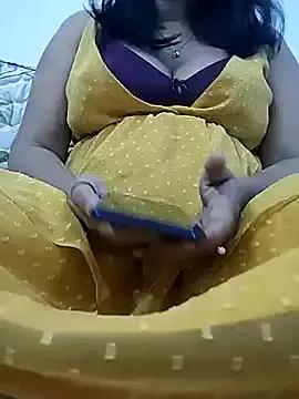 Zarah_Deep from StripChat is Freechat