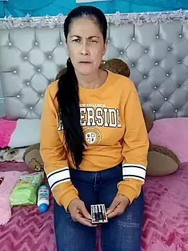 ZARAY_1118 from StripChat is Freechat